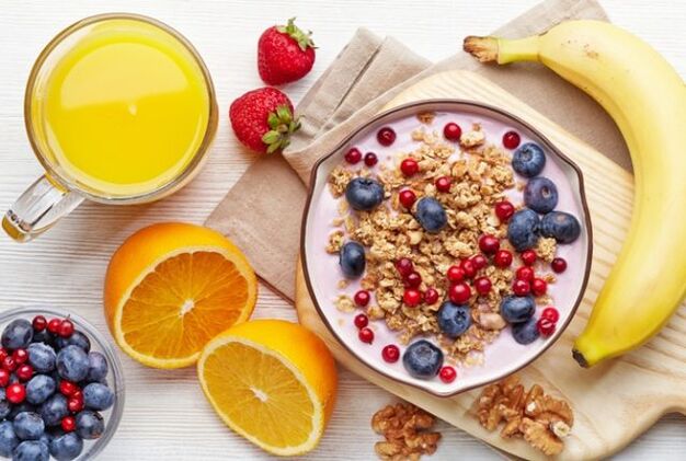 A balanced diet will help you adjust your body weight and reduce the load on your joints due to arthrosis.
